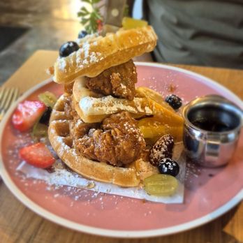 Sunny Side Breakfast - Chicken and waffles - Breakfast & Brunch Near Me - Sacramento, California