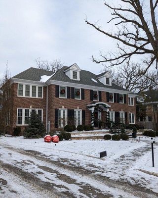 Lincoln Avenue by null