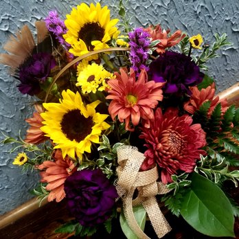 Blooms - Florists Near Me - Edgewood, Iowa Blooms - Florists Near Me - Edgewood, Iowa
