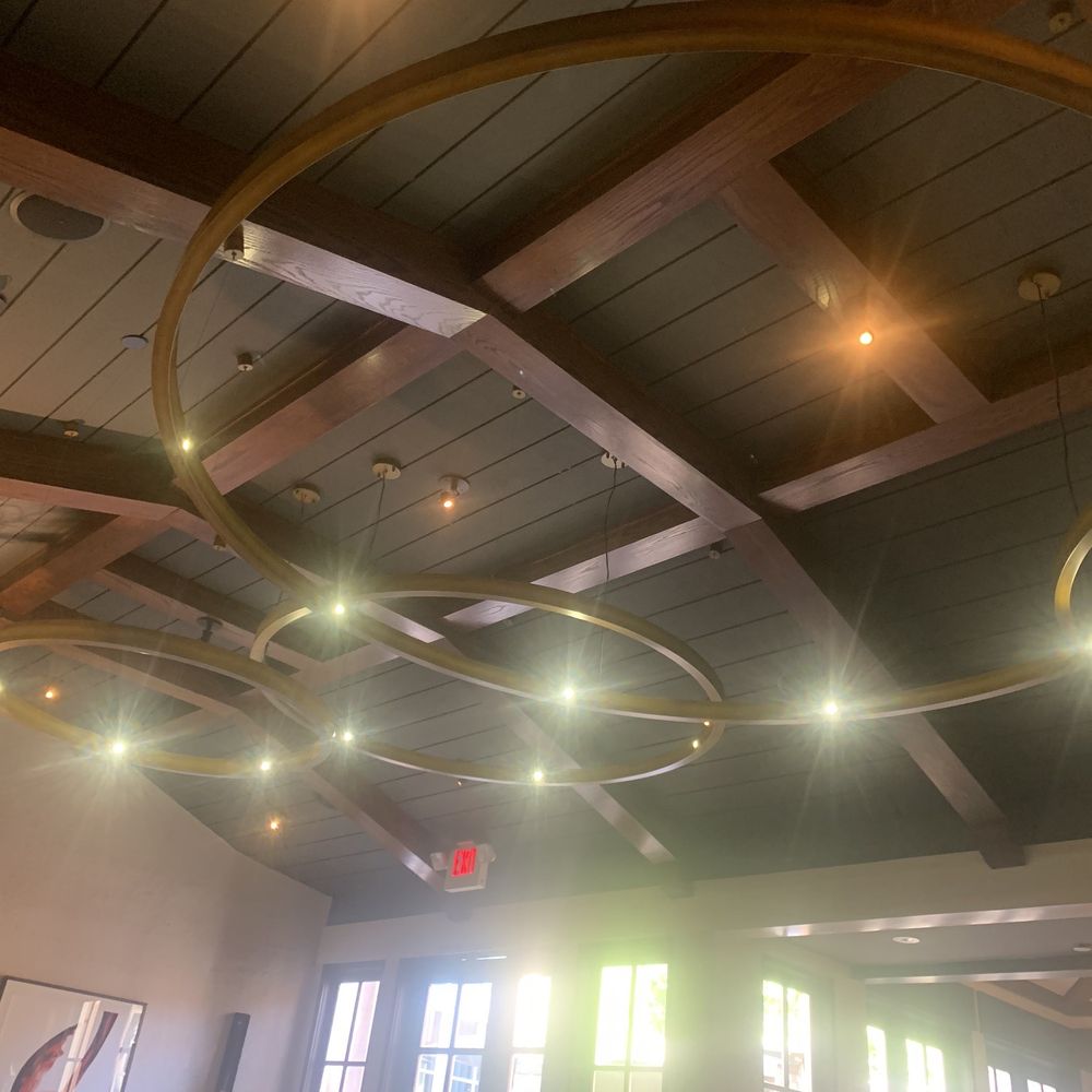 Santé Restaurant - Lights - French Near Me - Sonoma, California Santé Restaurant - Lights - French Near Me - Sonoma, California