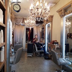 West End Hair - Interior