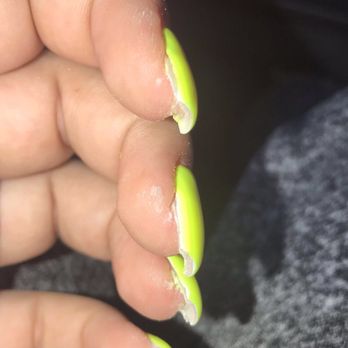 Tammy Nails - Looks gross - Nail Salons Near Me - Chico, California