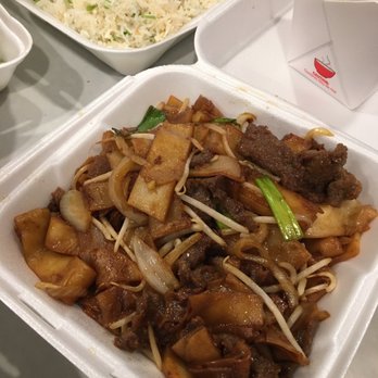 Chef Bo - CM7. Beef Chow Fun - Chinese Near Me - Elk Grove, California