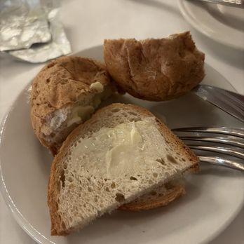 Edelweiss Restaurant - Bread - German Near Me - Norridge, Illinois Edelweiss Restaurant - Bread - German Near Me - Norridge, Illinois