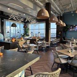 Lighthouse Bend - Inside the restaurant