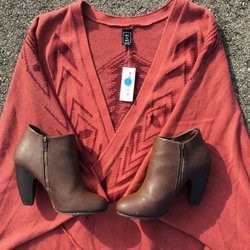 Plato's Closet - Dubuque