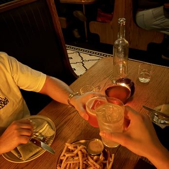 Vandell - The old fashion was perfect. - Cocktail Bars Near Me - Los Angeles, California