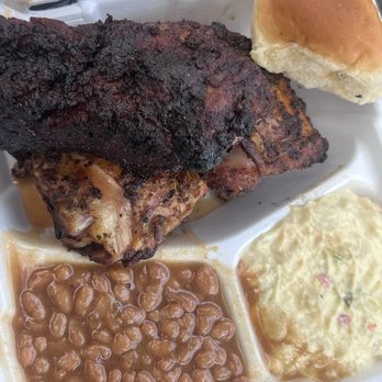 Barbeque Shine - Chicken thighs  Beef rib Baked beans Potato salad - Food Trucks Near Me - Ridgeland, Mississippi