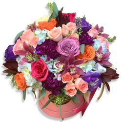VIP Floral Designs - Beautiful like you flower box