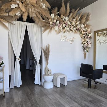 V BEAUTY - Updated December 2025 - 532 Photos & 142 Reviews - 2266