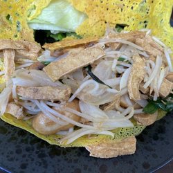 Vegan banh xeo inside
