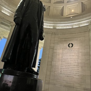 Sam & Sal Tours - Jefferson Memorial - Historical Tours Near Me - Washington, DC, District of Columbia