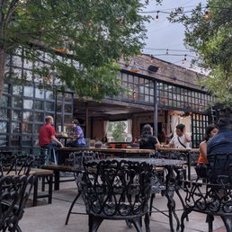 Gorgeous patio seating (we moved out after they turned the misters off ) Gorgeous patio seating (we moved out after they turned the misters off )