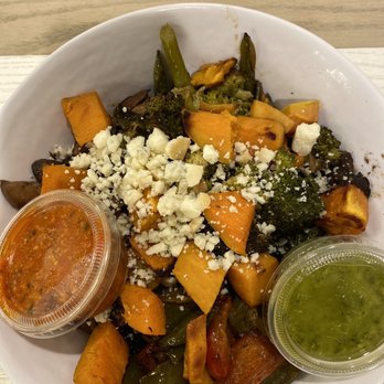 Brack's Kitchen - Steak and Gravy Bowl. - Salad Near Me - Atlanta, Georgia