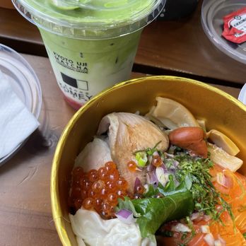 Komeya No Bento - Strawberry Matcha - Japanese Near Me - San Francisco, California Komeya No Bento - Strawberry Matcha - Japanese Near Me - San Francisco, California