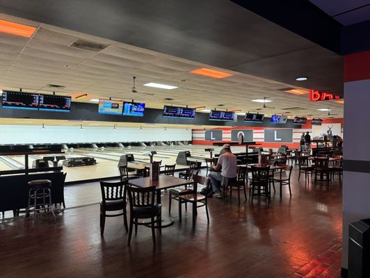 AMF Diamond Lanes - Updated July 2026 - 74 Photos & 65 Reviews - 267 N