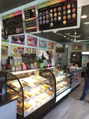 Cakes of Paradise Bakery by null