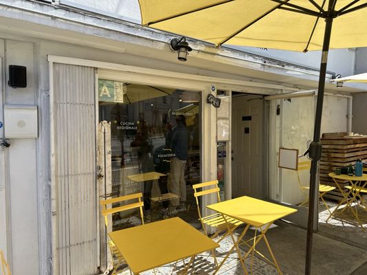 Ceci's Gastronomia by null