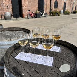 Orange flight White flight Orange flight White flight