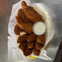 Cherokee's Bar & Grill - Food
