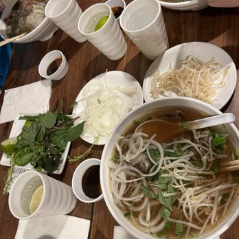 PhoHolic - 2 Ph Ti, Chn (2) Ph Chn (4) Ph Chn, Nm, Gu, Gn, V (15) - Noodles Near Me - Costa Mesa, California