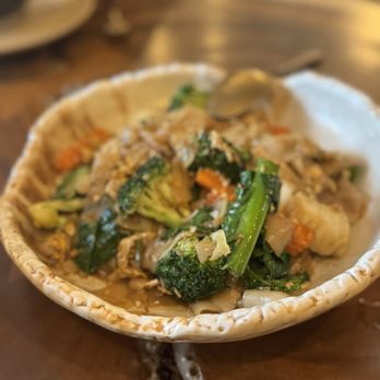 Nara Thai Kitchen - Pad See Ew - Thai Near Me - Irvine, California Nara Thai Kitchen - Pad See Ew - Thai Near Me - Irvine, California