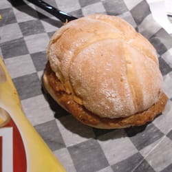 Samuel Adams Brewhouse - Pulled Pork