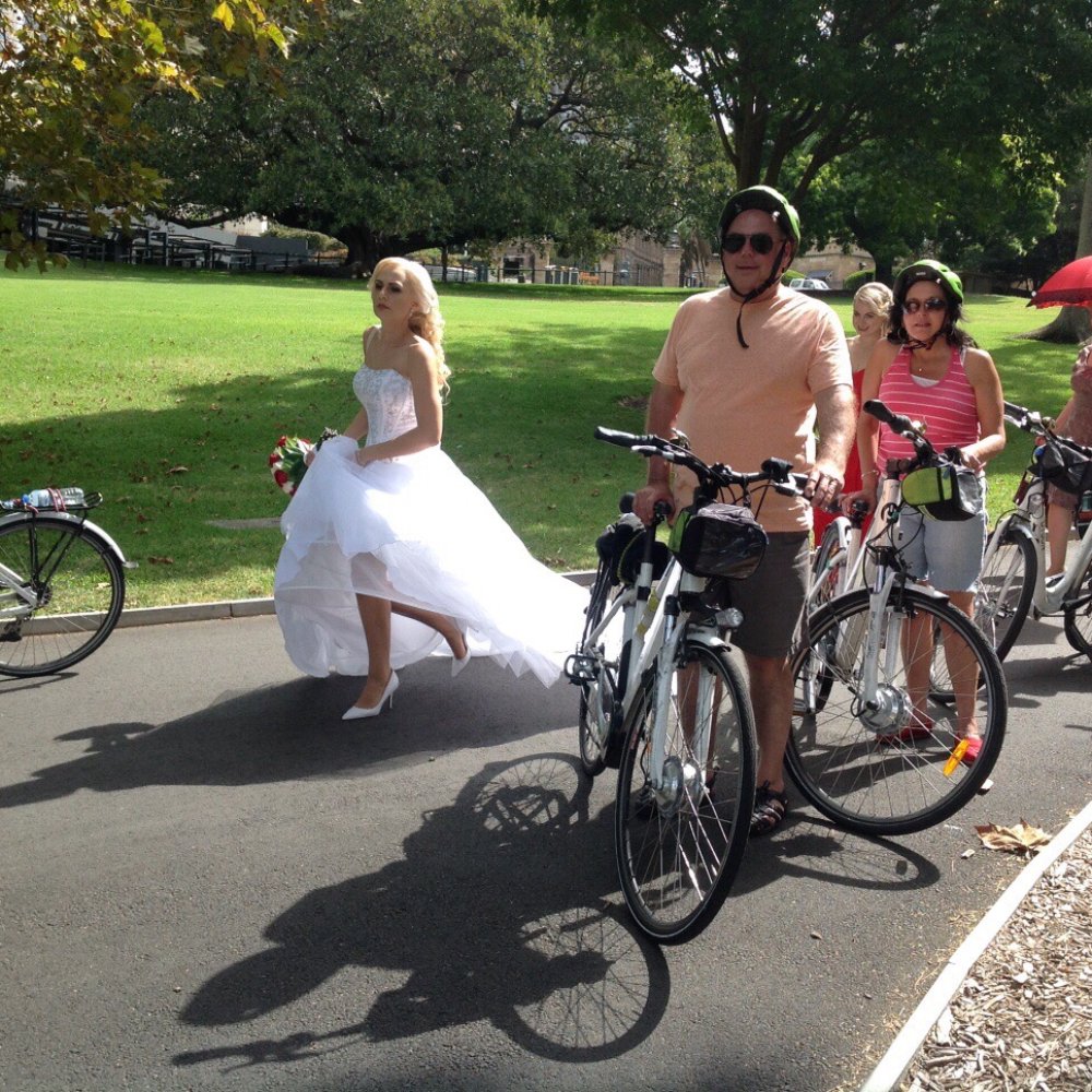 Bike Buffs - Stop to take a picture of a bride. - Tours Near Me - Millers Point, NSW