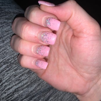 LT Nail Lounge - Ombré dip by Calvin (3 weeks old) - Nail Salons Near Me - Crystal Lake, Illinois