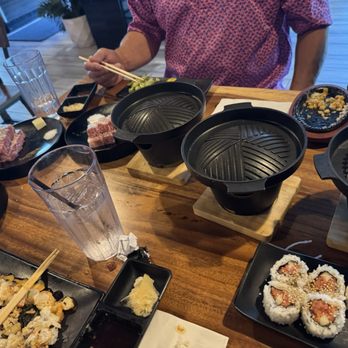Kan Sushi - Spicy ahi roll, wagyu, pork belly - Sushi Bars Near Me - Honolulu, Hawaii