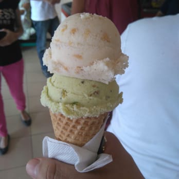 Frody Santa Mónica - Pistacho con chongos - Ice Cream & Frozen Yogurt Near Me - Tlalnepantla, MEX Frody Santa Mónica - Pistacho con chongos - Ice Cream & Frozen Yogurt Near Me - Tlalnepantla, MEX
