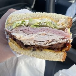 Grilli's Gourmet Deli & Catering