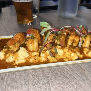 Junior Restaurant - Diff view of Cajun shrimp and polenta - Lounges Near Me - Roseville, California Junior Restaurant - Diff view of Cajun shrimp and polenta - Lounges Near Me - Roseville, California
