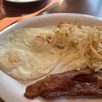 Cozy Corner - 2 Eggs with Bacon, hash browns and toast - Burgers Near Me - Chicago, Illinois Cozy Corner - 2 Eggs with Bacon, hash browns and toast - Burgers Near Me - Chicago, Illinois