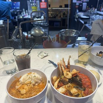 The Oyster Bar - Jambalaya & Bouillabaisse - Bars Near Me - Stateline, Nevada
