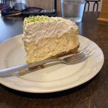 El Coffee Cozumel - Lime cheesecake - Cafeteria Near Me - Cozumel, ROO