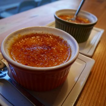 Crackle Creme - Desserts Near Me - Vancouver, British Columbia