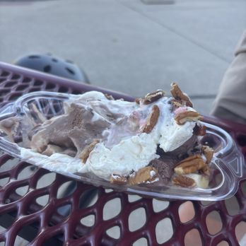 Graeter's Ice Cream - Ice Cream & Frozen Yogurt Near Me - Lexington, Kentucky Graeter's Ice Cream - Ice Cream & Frozen Yogurt Near Me - Lexington, Kentucky