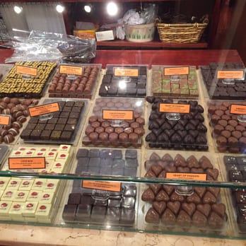 Jacques Torres Chocolate - Chocolatiers & Shops Near Me - Brooklyn, New York