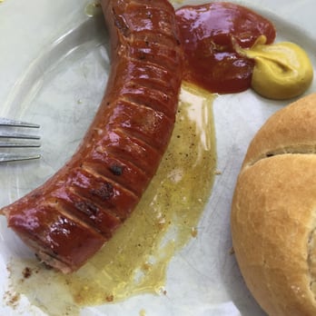 Mühlenpark - Muss eine Bratwurst so fettig sein? - Beer Garden Near Me - Garching, BY