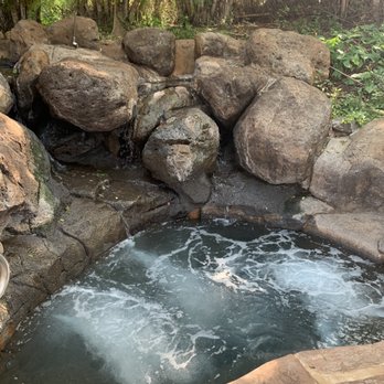 Kahana Falls - 2nd Jacuzzi with waterfall - Hotels Near Me - Lahaina, Hawaii Kahana Falls - 2nd Jacuzzi with waterfall - Hotels Near Me - Lahaina, Hawaii