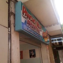 Hot Dogs Pancho Villa - Frente Pellegrini
