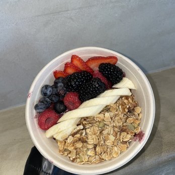 Laveta - acai bowl - Coffee & Tea Near Me - Los Angeles, California Laveta - acai bowl - Coffee & Tea Near Me - Los Angeles, California