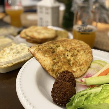Aba - Mediterranean Near Me - Chicago, Illinois