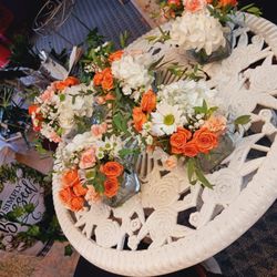 Eiseltown Flowers & Gifts