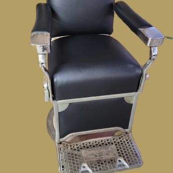 Acevedo Upholstery - New chair - Furniture Reupholstery Near Me - Moreno Valley, California Acevedo Upholstery - New chair - Furniture Reupholstery Near Me - Moreno Valley, California