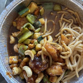 Fan Tang - Cashew shrimp with noodles - Chinese Near Me - Albuquerque, New Mexico
