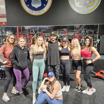 Self Made Training Facility - Ladies Glute class by our elite traine Blake Taylor - Trainers Near Me - Folsom, California