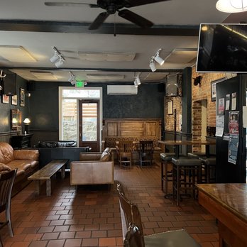 West End Ciderhouse - the bar and lounge area - Cocktail Bars Near Me - Athens, Ohio