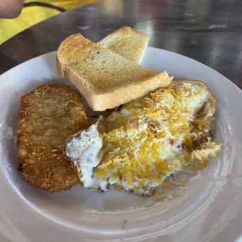 Coco D’s - Eggs toast and hash browns - Barbeque Near Me - Reseda, California